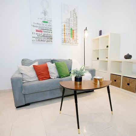 For You Rentals Apartamento Temporal Con Encanto En Malasana Min24 Madrid Buitenkant foto