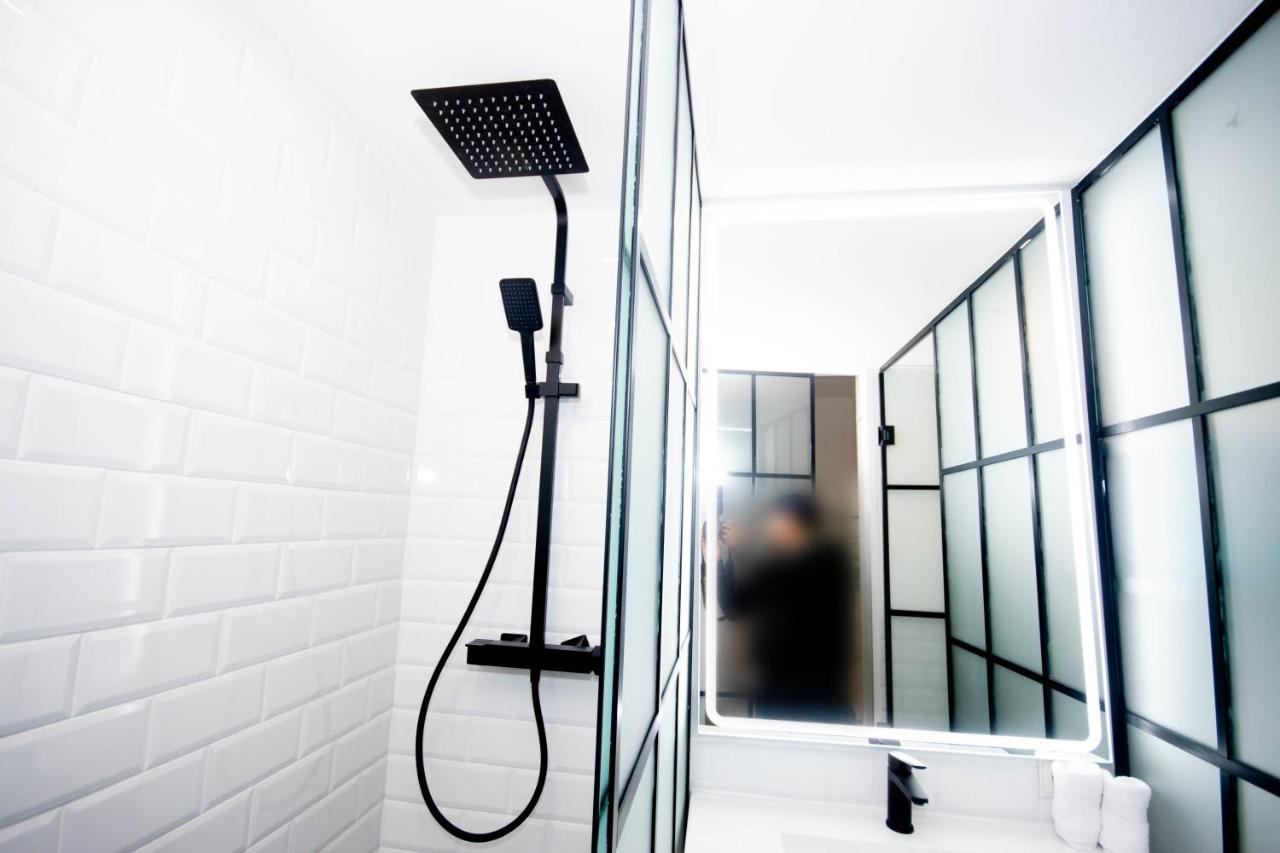 For You Rentals Apartamento Temporal Con Encanto En Malasana Min24 Madrid Buitenkant foto