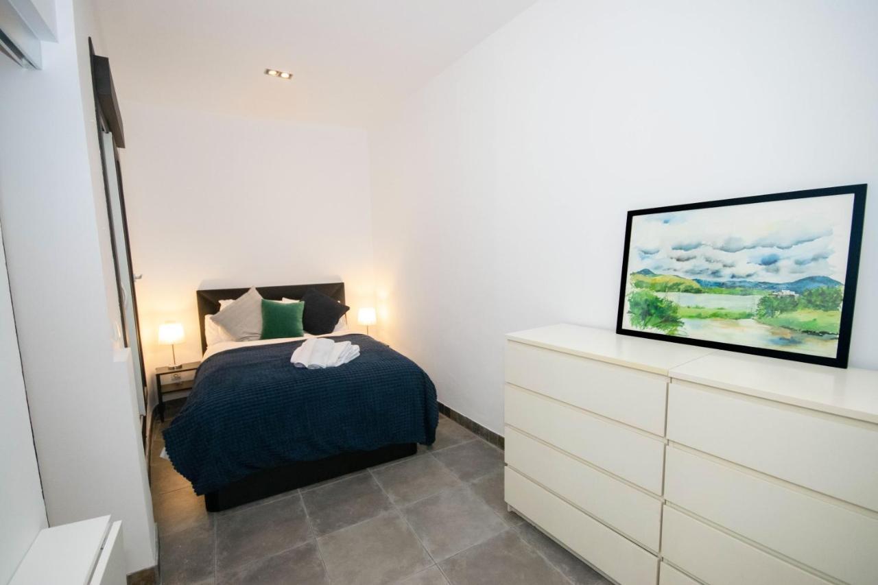 For You Rentals Apartamento Temporal Con Encanto En Malasana Min24 Madrid Buitenkant foto