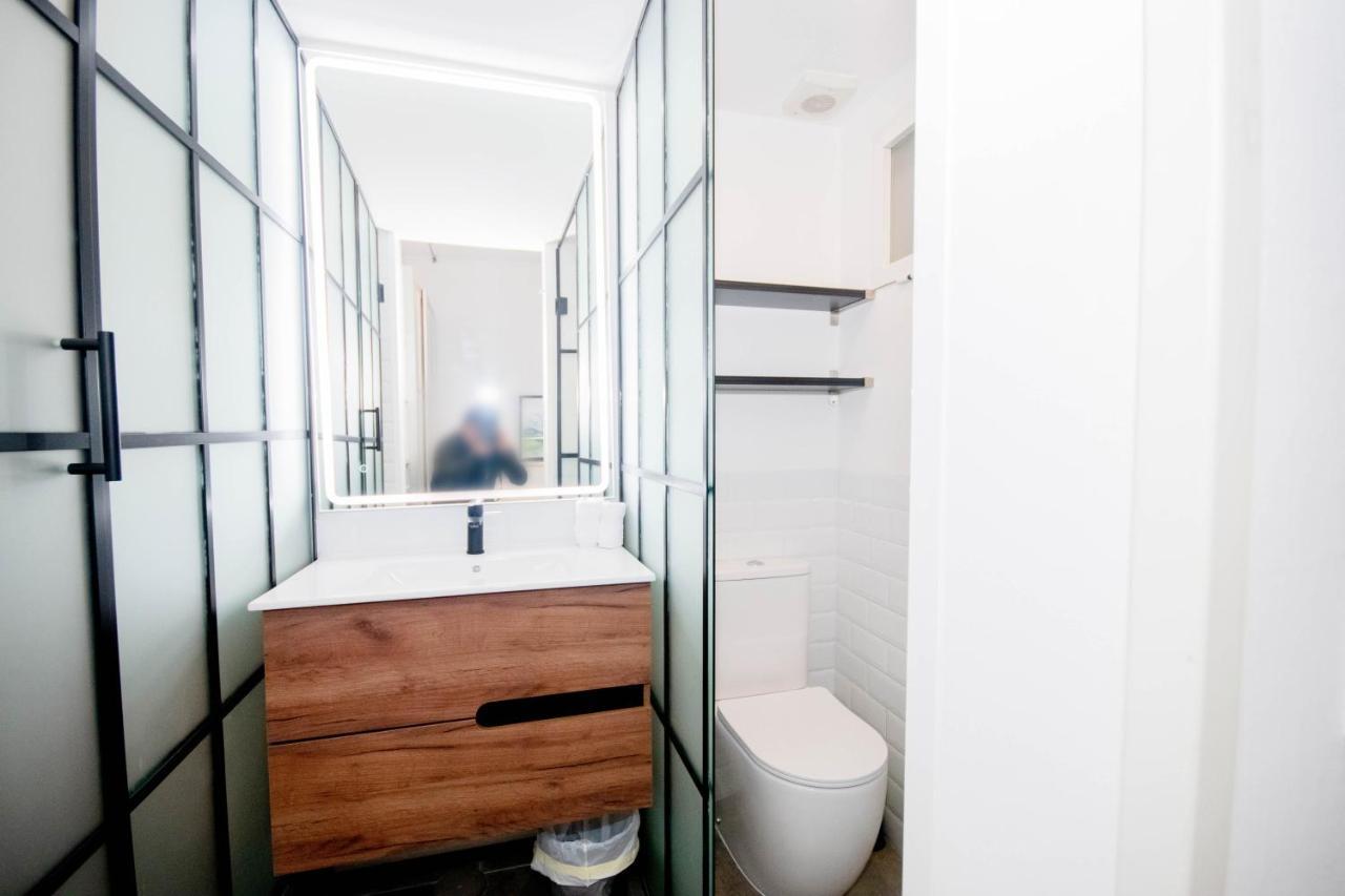 For You Rentals Apartamento Temporal Con Encanto En Malasana Min24 Madrid Buitenkant foto