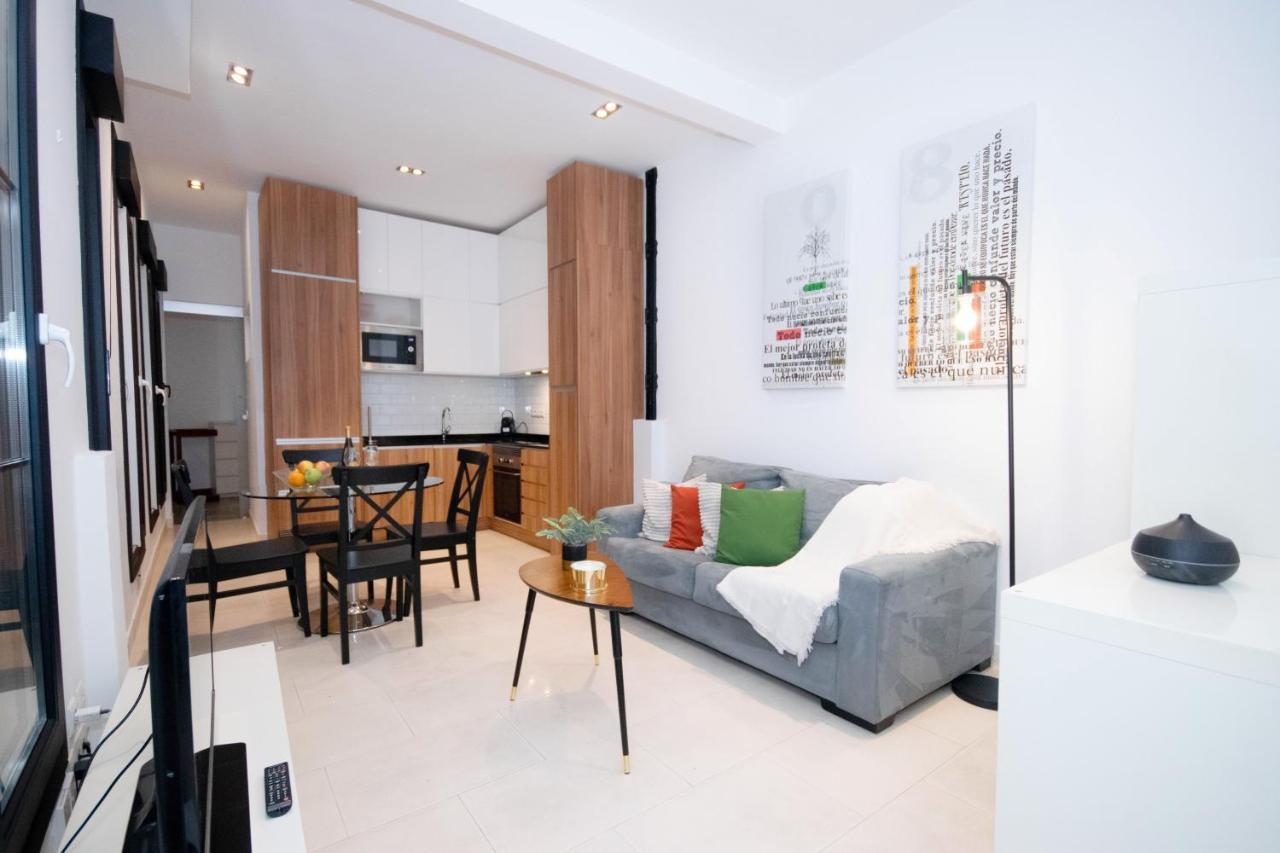 For You Rentals Apartamento Temporal Con Encanto En Malasana Min24 Madrid Buitenkant foto