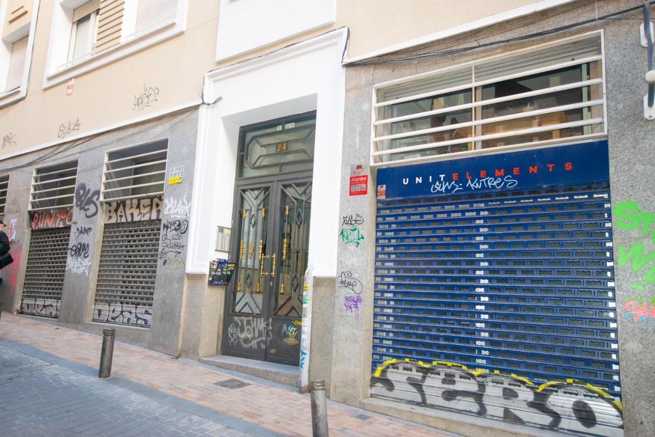 For You Rentals Apartamento Temporal Con Encanto En Malasana Min24 Madrid Buitenkant foto