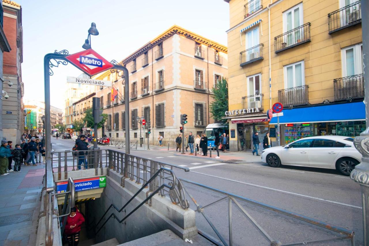 For You Rentals Apartamento Temporal Con Encanto En Malasana Min24 Madrid Buitenkant foto